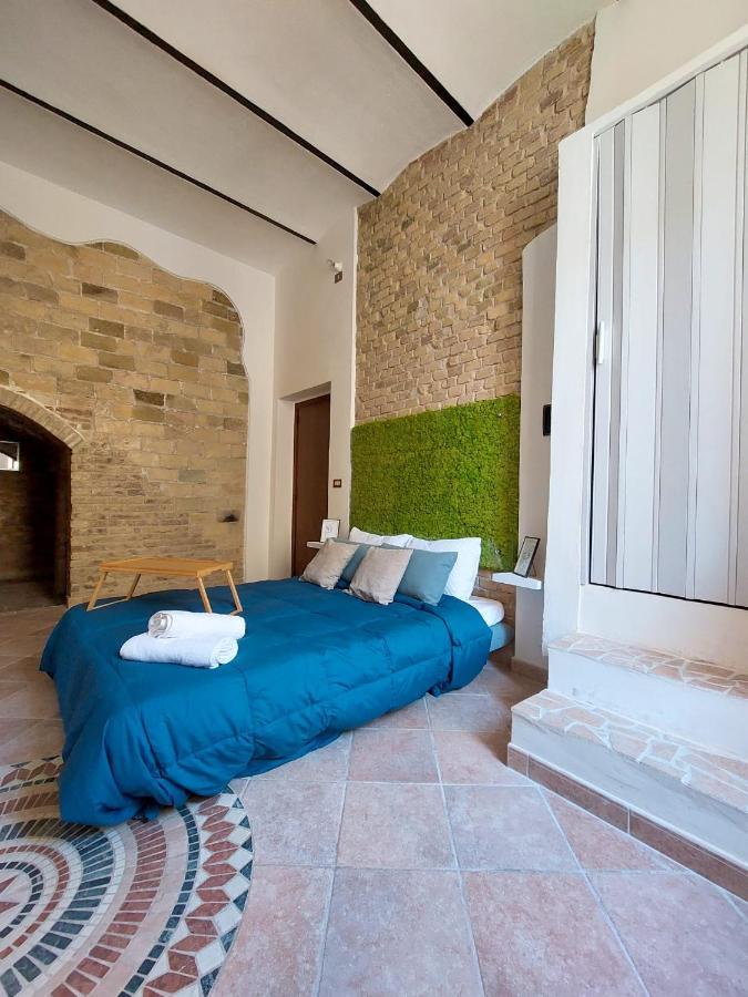 Bed and Breakfast Tiny House Термоли Экстерьер фото